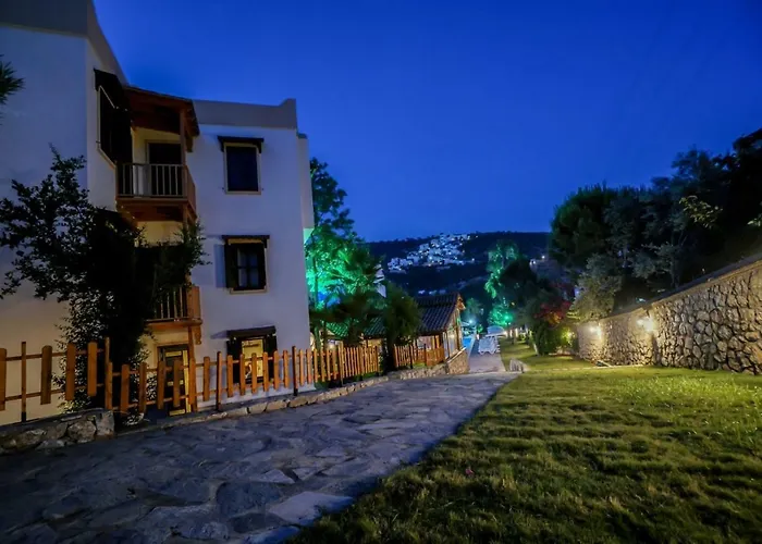 Mira Suites 3* Muğla