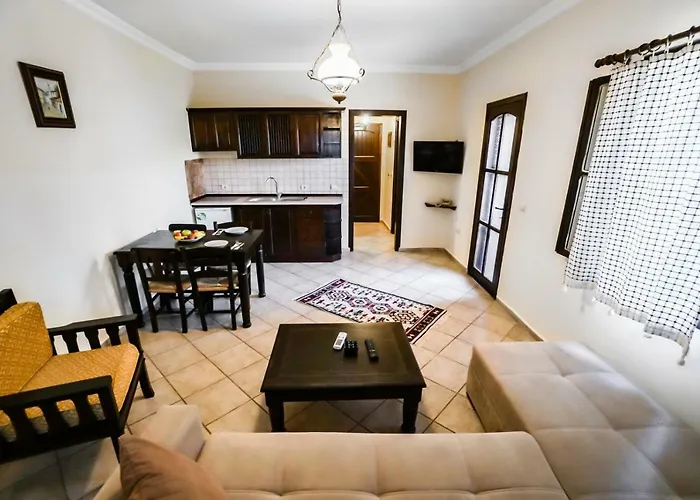 Mira Suites Szálloda 3*