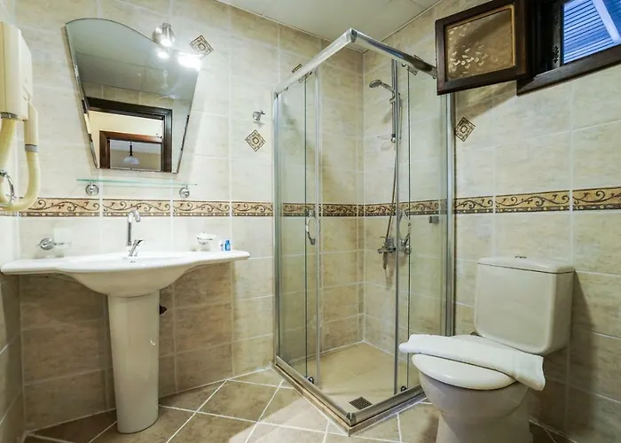 Mira Suites Szálloda 3*