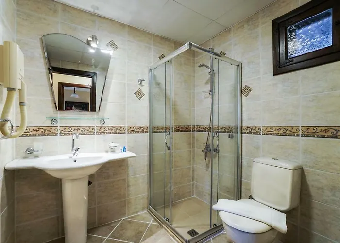 Mira Suites Szálloda 3*